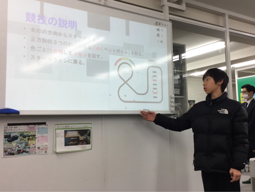 センサーを搭載したロボット作品